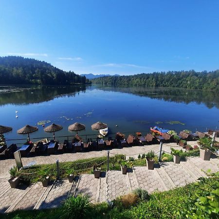 Gostisce Jezero Bed and Breakfast Medvode Buitenkant foto